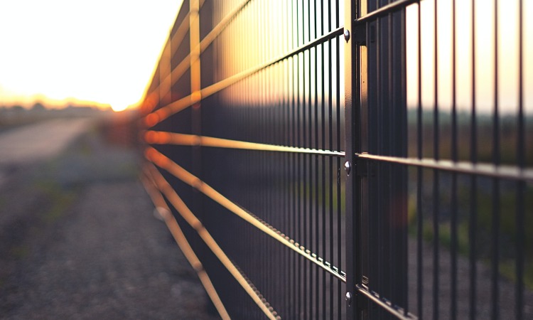 Enhancing Privacy: Top Fence Designs for Urban Homes in Texas